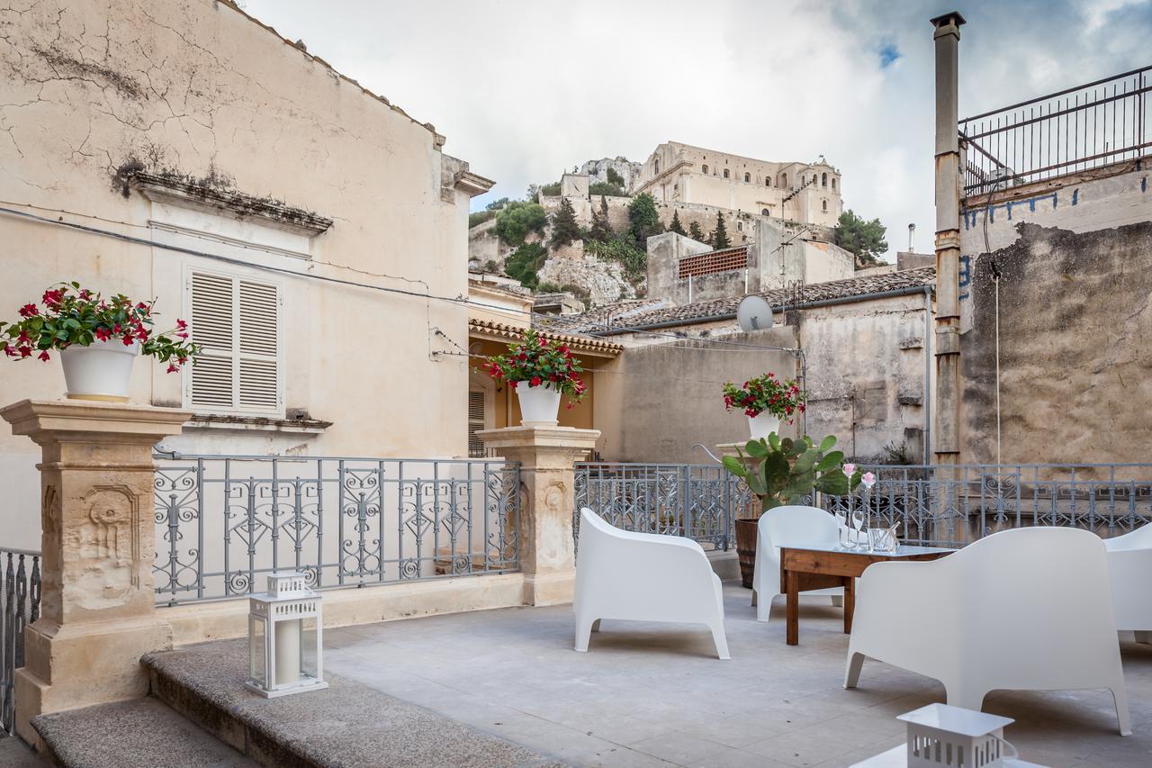 Palazzo Montalbano Panzió Scicli Kültér fotó
