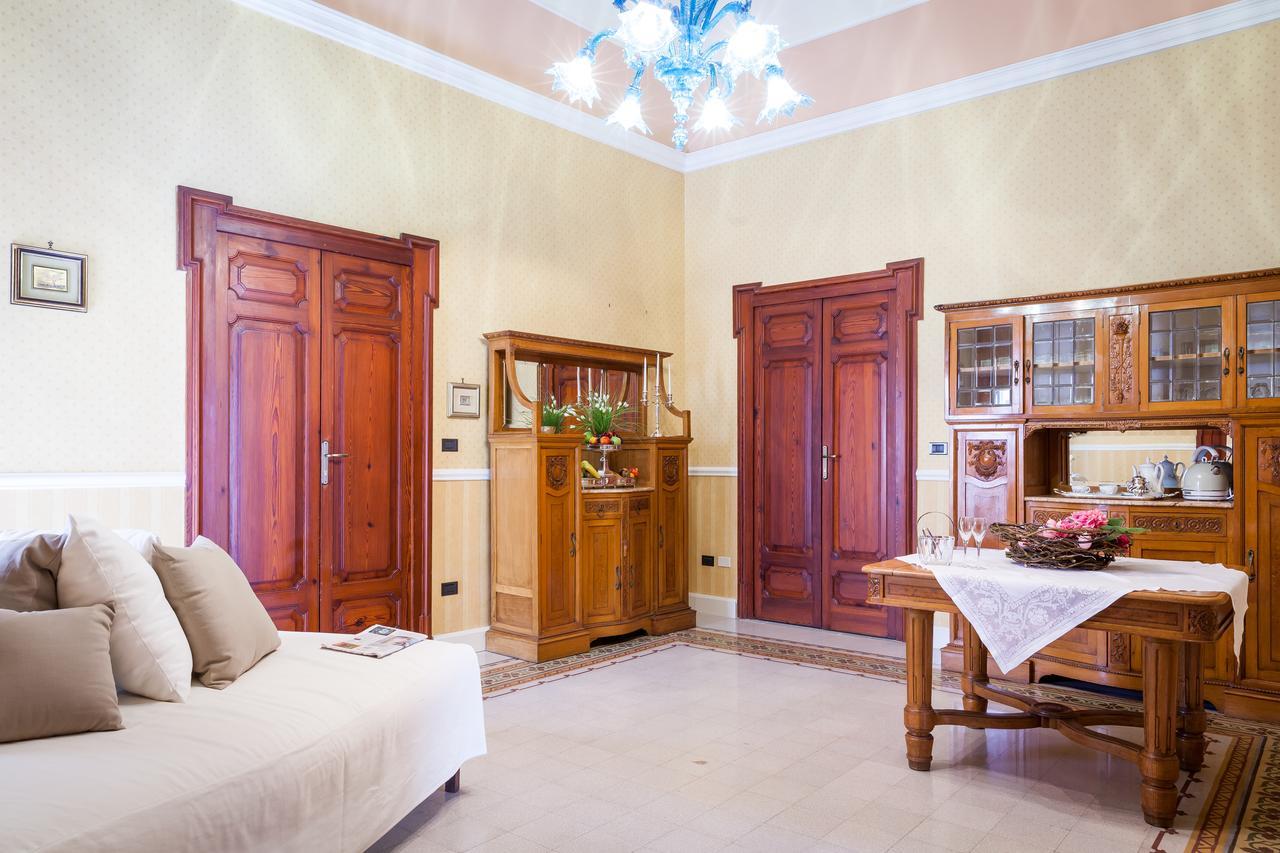 Palazzo Montalbano Panzió Scicli Kültér fotó